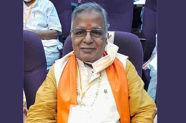Dr. Rabindra Narain Singh