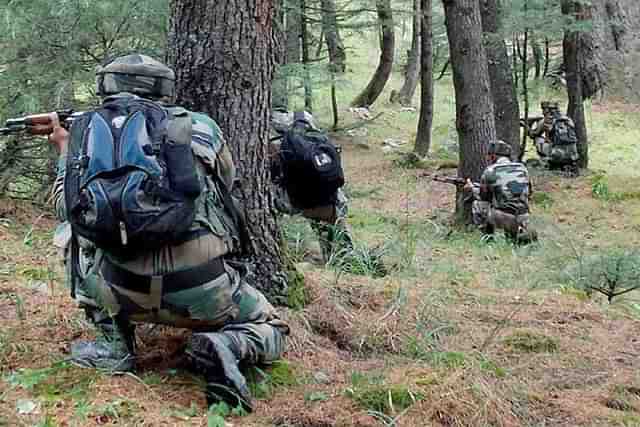 Indian Army carrying out an encounter. (Representative Image)