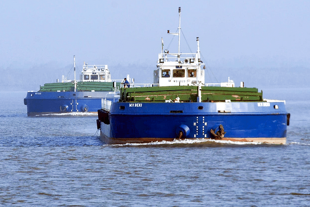 An inland shipping vessel on NW-2.