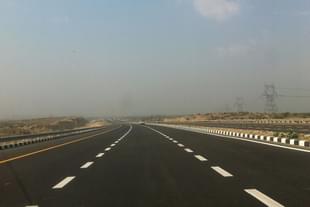 Agra-Lucknow Expressway (Pic Via Wikipedia)