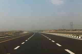 Agra-Lucknow Expressway (Pic Via Wikipedia)