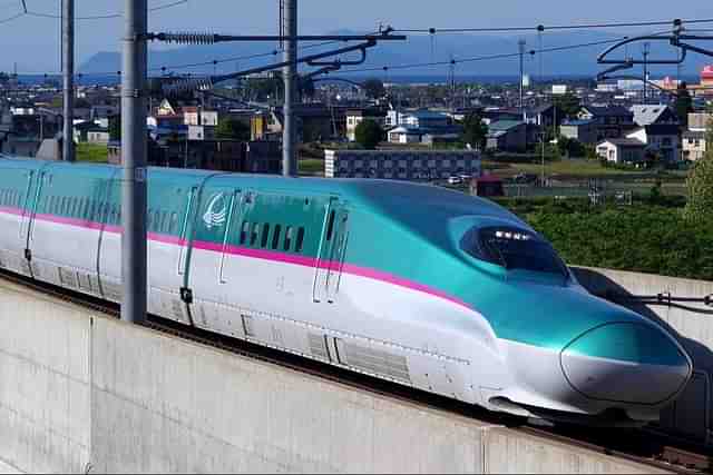 A bullet train (Photo via NHRSCL Website)