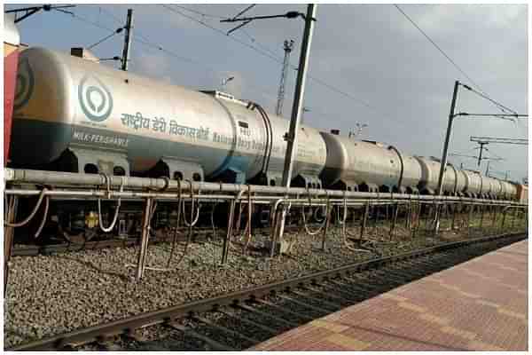 A Doodh Duronto Express between Renigunta and New Delhi.