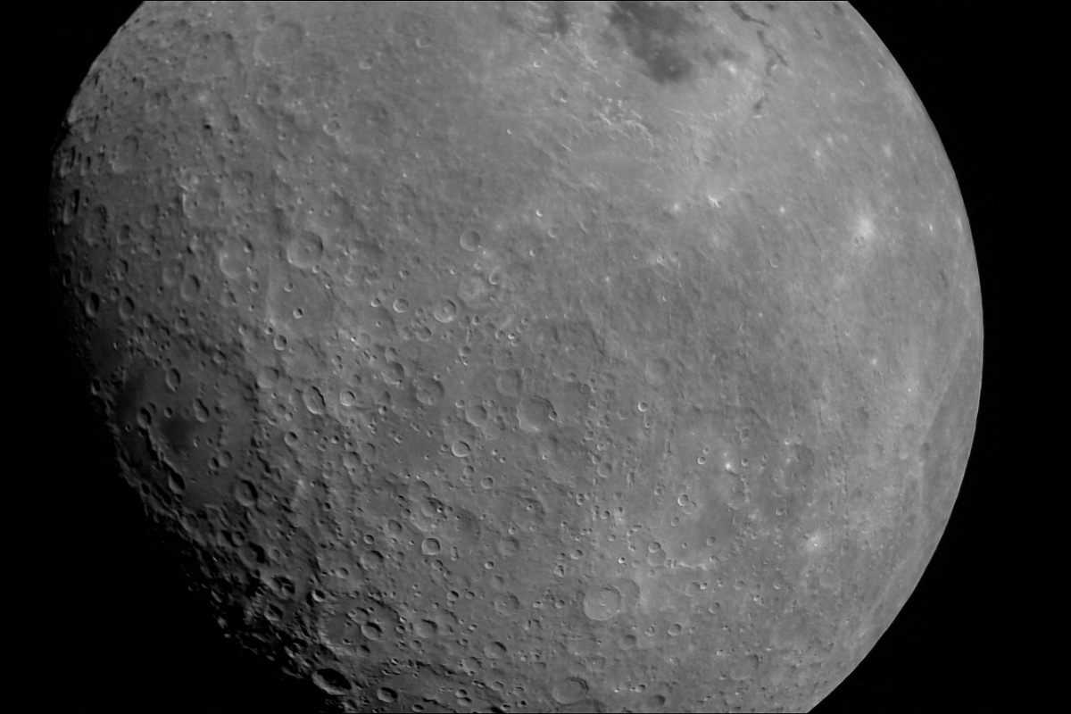 Moon as viewed by Chandrayaan-2 LI4 Camera on 21 August 2019 19:03 UT (satellite altitude: ~ 2,650 km)