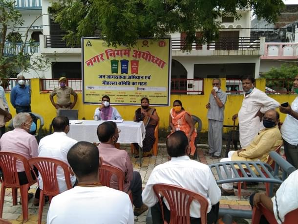 A Mohalla Committee meeting in progress chaired by Municipal Commissioner Vishal Singh