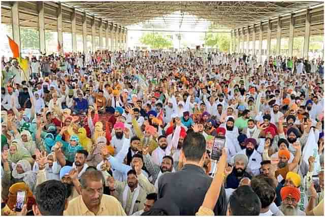 Farmers at the Muzaffarnagar Mahapanchayat.