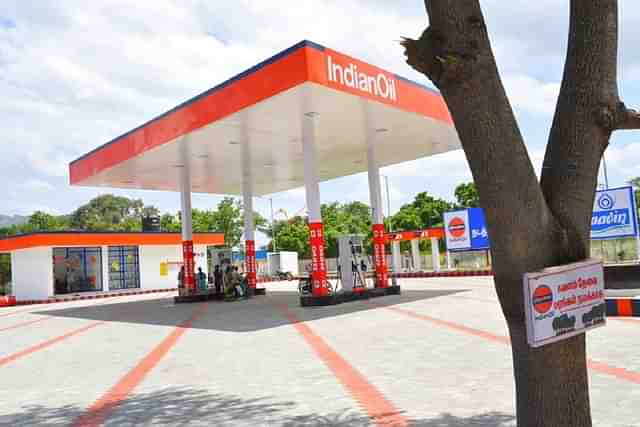 An Indian Oil petrol pump. (pic via Twitter)