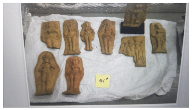 Photos of objects from Chandraketugarh seized from Art of Past warehouses in NYC
