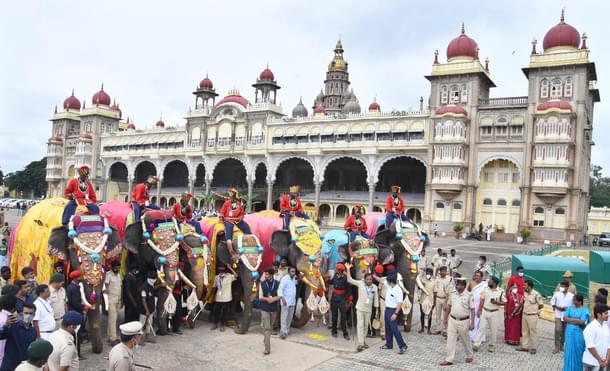 Dasara elephants on arrival in Mysuru