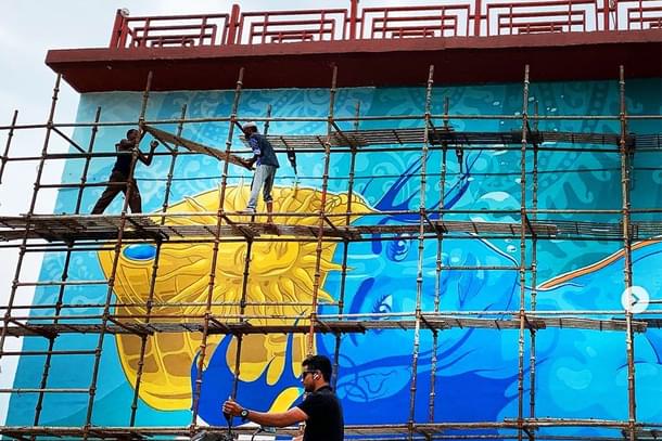 The mural in the making