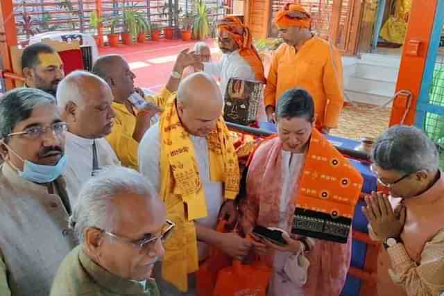 Sri Lankan envoy at Ram Janmabhoomi Temple in Ayodhya (Twitter)