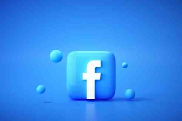 Facebook (freepik)