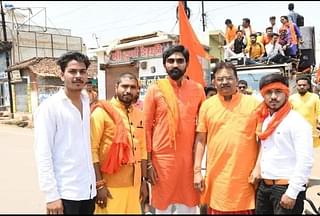 Raja Piyush Tatiya (in the middle wearing shades)