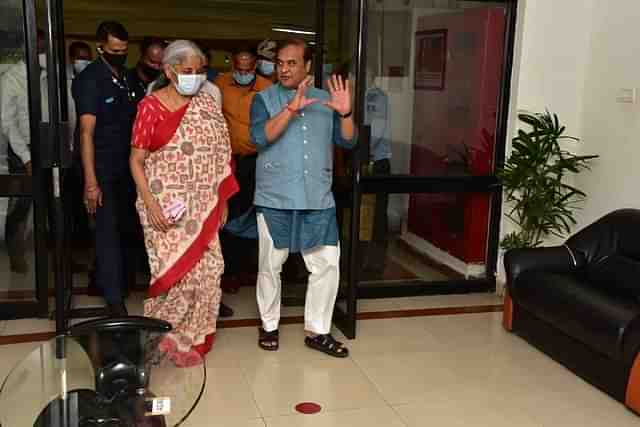 Union Finance Minister Nirmala Sitharaman with Assam CM Himanta Biswa Sarma (Pic Via Twitter)