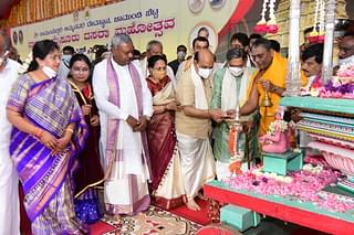 Former CM S M Krishna inaugurated the Dasara celebrations in Mysuru