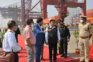 Union Minister Sarbananda Sonowal at Jawaharlal Nehru Port Trust in Mumbai (PIB)