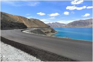 Spangmik-Kasket road. (@sahuajeet/Commissioner Secretary to Administration of Ladakh)