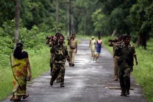 Police personnel conduct an area domination exercise in Gadchiroli. (Representative image) (Satish Bate/Hindustan Times via Getty Images)
