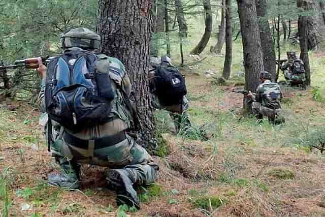 Indian Army carrying out an encounter. (Representative Image)