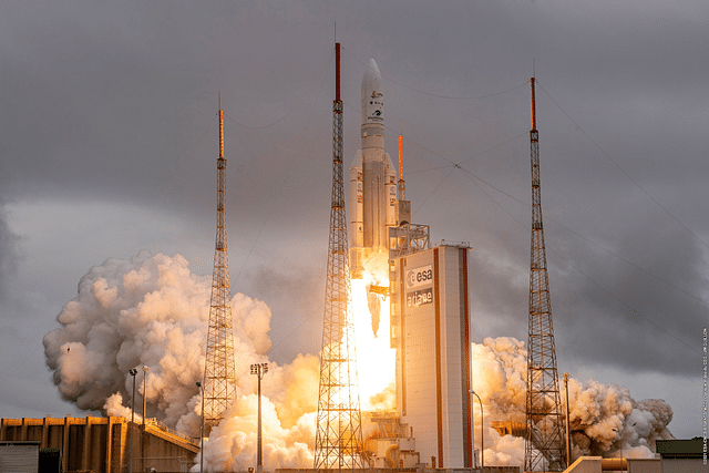 The Christmas release of the James Webb Space Telescope (Photo: ESA Webb Telescope/Twitter)