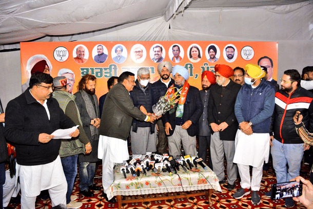 (Twitter/Gajendra Singh Shekhawat)