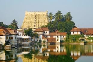 Sri Padmanabhaswamy Temple, Thiruvananthpuram (Shishirdasika/Wiki Commons)