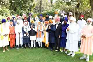 PM Modi met with Sant Samaj and people from Sikh community on Friday (Pic Via Twitter)
