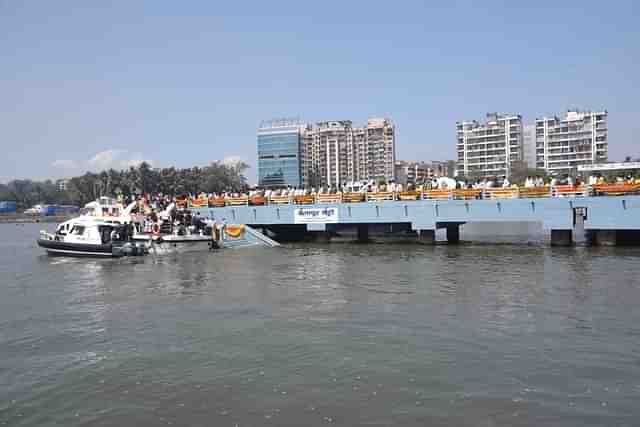 Water taxi service (Pic Via Twitter)