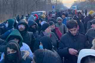 People moving towards Ukrainian border 