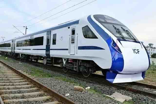 The Vande Bharat Express.(@ManiSudhanshu58/Twitter).