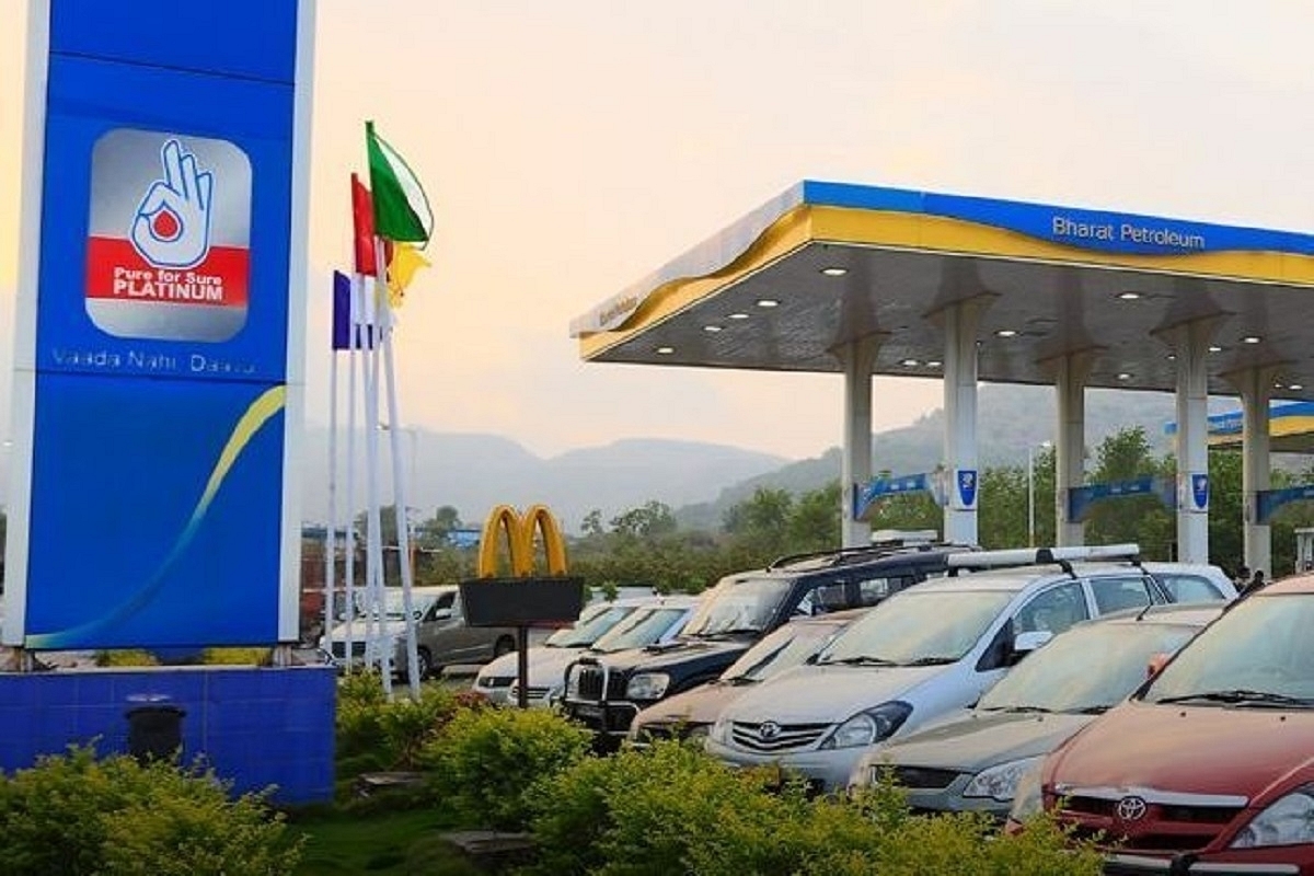  Bharat Petroleum Corp Ltd (BPCL) fuel station