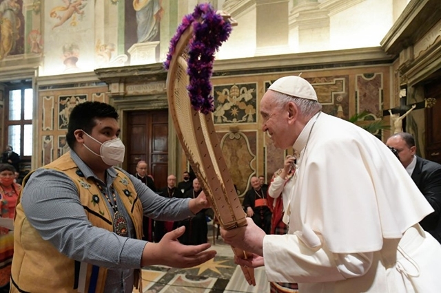 Pope Francis Apologizes To Canada’s Indigenous Communities For Abuses ...