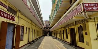 The main corridor of the Gita Press complex with offices on both sides. (Prakhar Gupta/Swarajya)