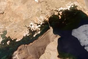 China's bridge over Pangong Lake. (@NatureDesai/Twitter)