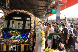 Former chief minster Uddhav Thackeray inaugurating Lines 2-A and 7 of Mumbai Metro. (CMO Maharashtra)