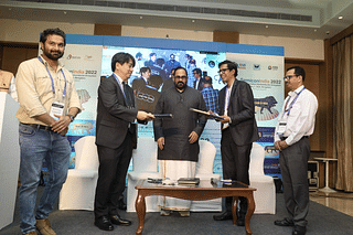Yoji Kawamoto for Sony India and IIT Madras' Prof V Kamakoti representing the DIR-V Shakti processor, with Minister Rajeev Chandrasekhar, at SemiconIndia 2022 conference in Bengaluru