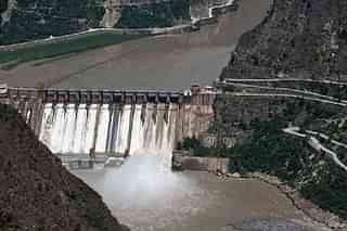 The Salal Hydro Power project dam on India’s Chenab river in Riasi. (PRAKASH SINGH/AFP/GettyImages)