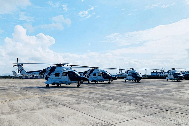Indian Coast Guard DG V S Pathania commissioned ALH Squadron (CG)-835 at Porbandar on 28 June. (Photo: Indian Coast Guard/Twitter)