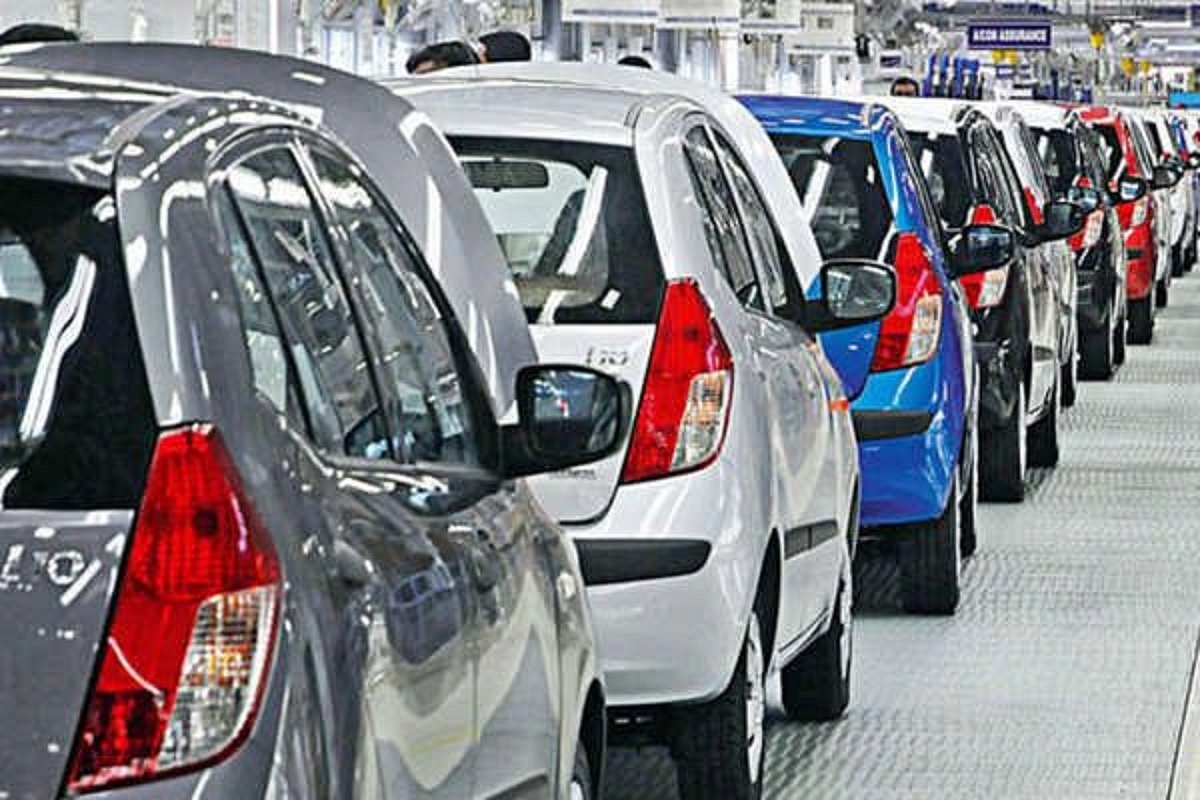 Vehicle retail sales rise
