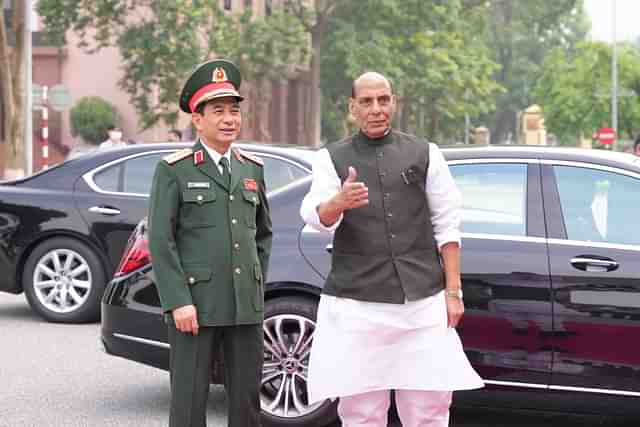 Defence Minister Rajnath Singh with his Vietnamese counterpart General Phan Van Giang (Pic via Twitter)