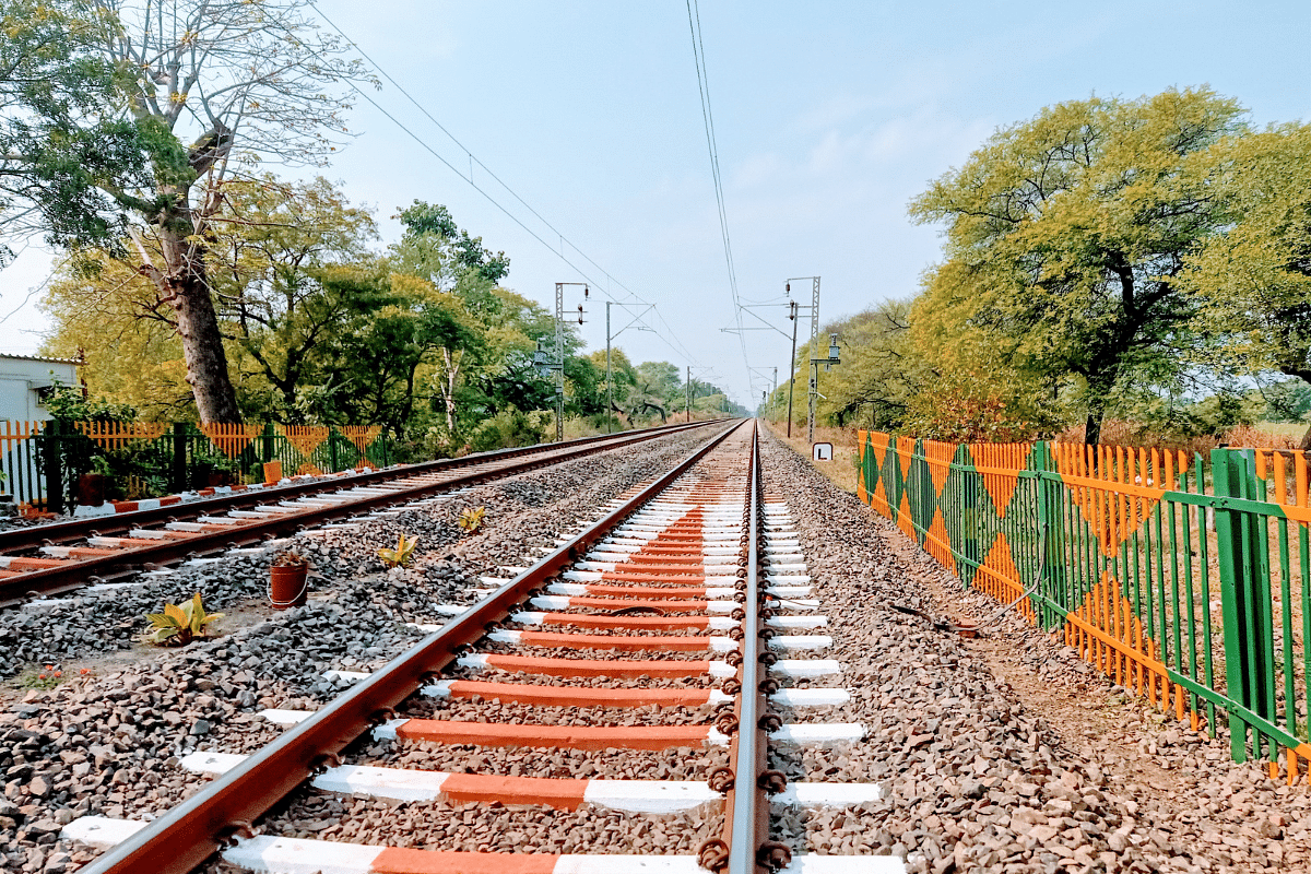 Railways plans ₹1 tn signal system recast