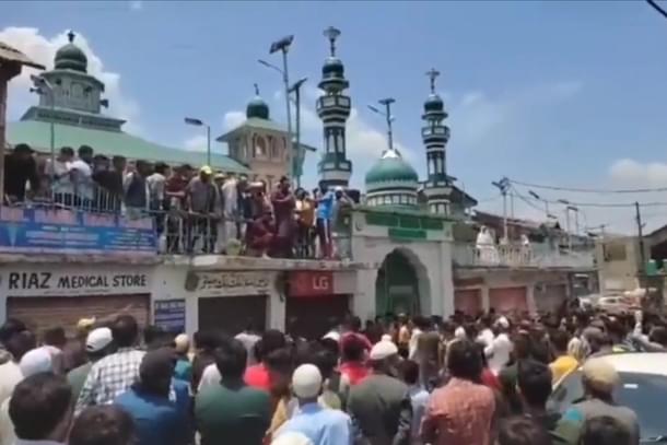 A still of a rally of Islamists in Jammu