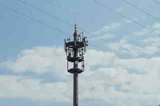 5G tower (Pic Via Wikipedia)