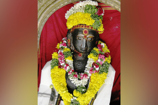 'Thalaivetti Muniappan' in a temple in Salem. (Wikimedia Commons)