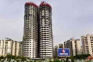 Supertech's twin towers in Noida (Pic via Livemint)