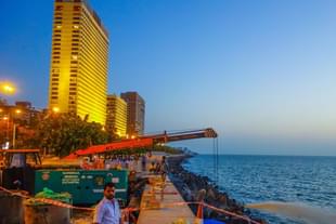 Nariman point in Mumbai (Wikimedia Commons)