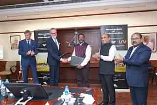 The MoU signed by M Suresh, Member, AAI and Magnus Corell, Deputy Director General, LFV Sweden (AAI)