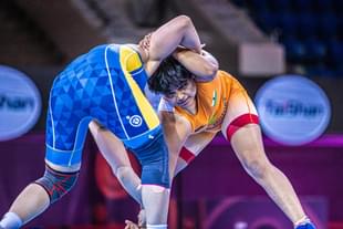 Athlete Divya Kakran in a wrestling bout (Source: Sports Authority of India Twitter)