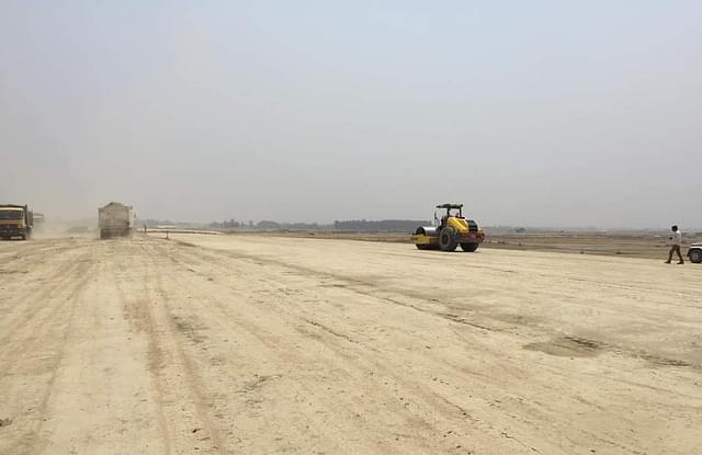 Construction work on section-2 of Delhi Dehradun Expressway (@Sahilinfra2/Twitter)