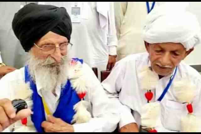 On left, Sarwan Singh. On right, Mohan Singh who is now Afzal Khaliq. (Hindustan Times)